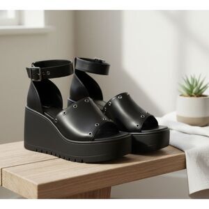 Report Sandals Black Platform Heels Chunky Shoes NWOB Womens Size 8.5